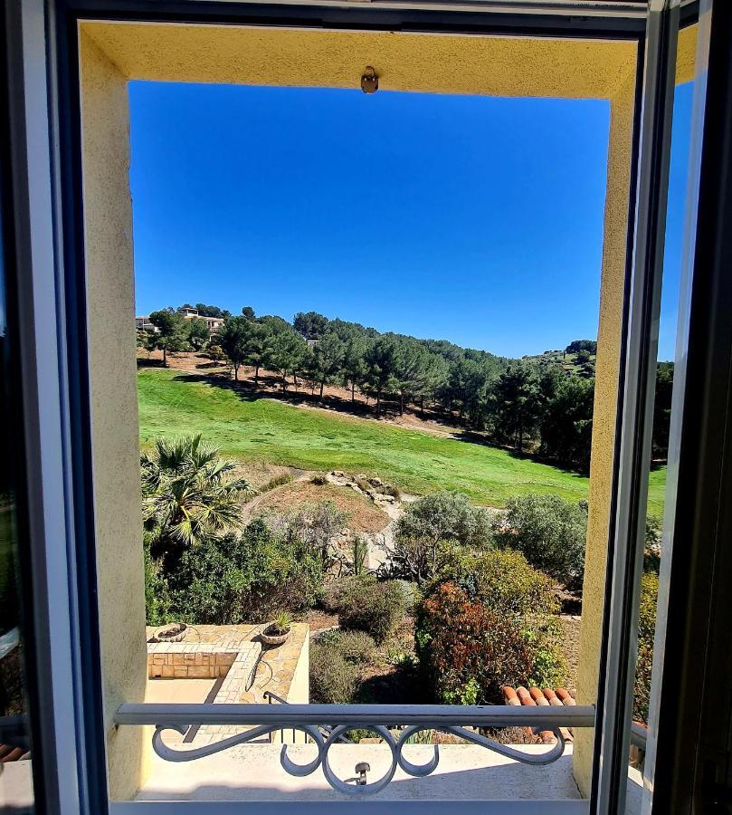 Villa Dans Cadre D'Exception - Golf, Piscine Et Tennis Prive Saint-Cyr-sur-Mer Exterior foto